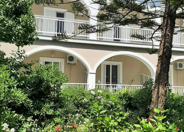 Rousela Apartmán