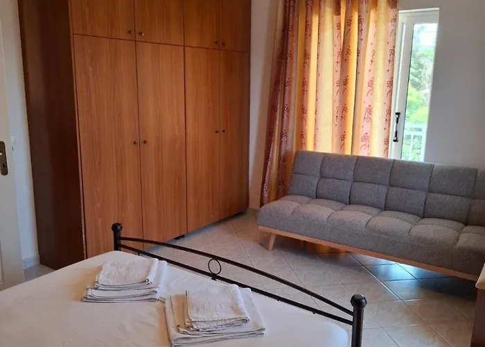 Rousela Apartment *